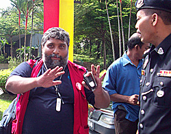 taman permata flats dengkil 151209 protest arutchelvan