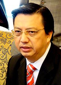 liow tiong lai and faction resign 151209 05