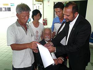 teoh family sue macc officer intimidate prontip 050110