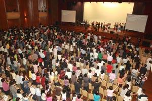 metro  tabernacle church prayers at wisma mca crowd