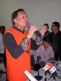 anwar ceramah at party hq 070210 04