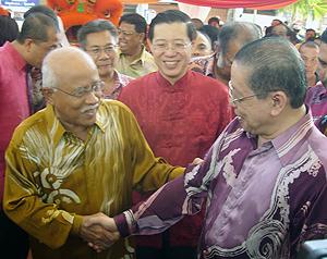 penang government cny open house 140210 lim guan eng 03