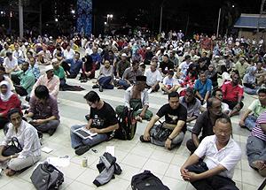penang government tolak fitnah forum 120210 crowd