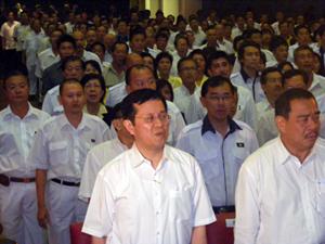 mca anniversary dinner ong with party members