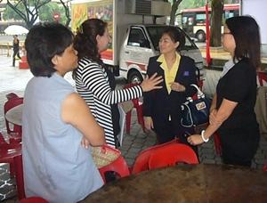 mca wanita agm 060310 01 chew people persuade rep