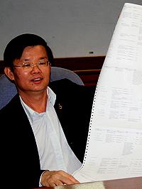 chow kon yeow pc 120310 shows public opinion result