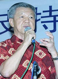 chua soi lek announce running for mca president 210310 08