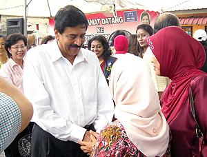 najib visit to kuala kubu 030410 07