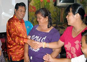 hulu selangor by-election 100410 pakatan dinner ulu yam baru khalid 04