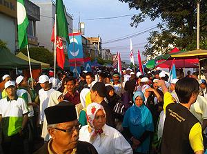 hulu selangor by-election nomination 170410 pakatan supporters 02