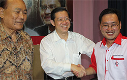 sibu forum penang 260510 tengku aziz guan eng chien jien