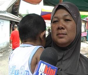 Kak Nah in pasir mas