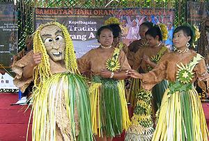 world aboriginal people day 080810 03