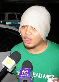 namewee go to ttdi police station 310810 03