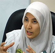 nurul izzah interview 090910