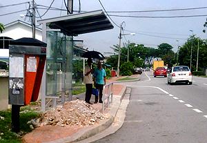 bus shelter 230910 02