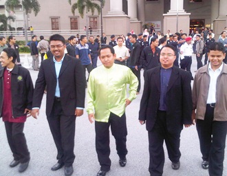 rosmah in graffiti case universiti malaya student activists walk free