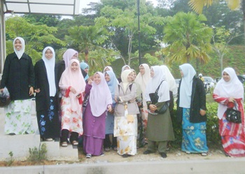rosmah in graffiti case universiti malaya student activists women