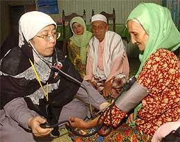 pengkalan pasir by election 061205 medical help