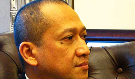 After 'flying parang' post, Nazri reiterates: Jamal doesn't represent Umno