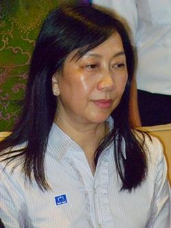 Linda Tsen batu sapi candidate group photo