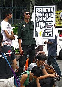 bukit aman protest against selvachandran arrest 301010 03