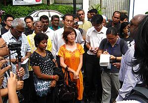 bukit aman protest against selvachandran arrest 301010 01
