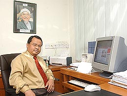 zulkifli sulong 280904 zul in harakah office