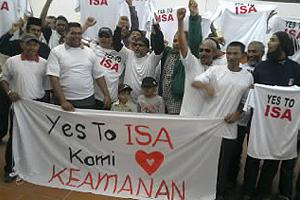 penang attack on anti isa forum 211110 01