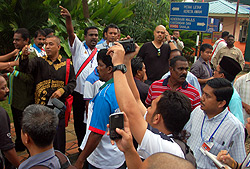 pkr congress 271110 chaos