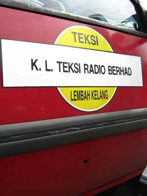 Yeow Leong Kang cab door with bullet hole