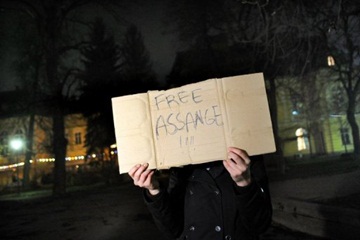 WikiLeaks chief Julian Assange protest against his arrest