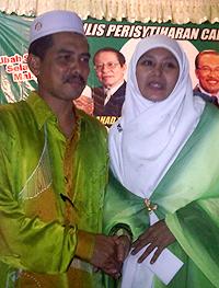 tenang by election pas announce candidate 160111 normala sudirman with husband