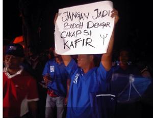 tenang felda umno protesters hacking guan eng