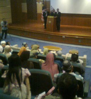 parents gathering over students in egypt 020211 suk building