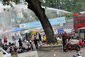 protest against hosni mubarak us embassy kuala lumpur water cannon 1malaysia 2