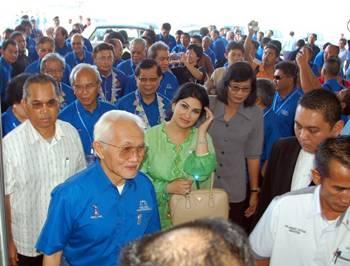 sarawak BN convention taib and wife