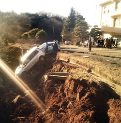 japan earthquake and tsunami 2011 car 1