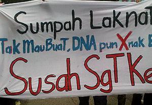 gaps protest at pkr hq 130311 banner