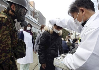 japan tsunami earthquake radiation check nuclear power plant explosion 1