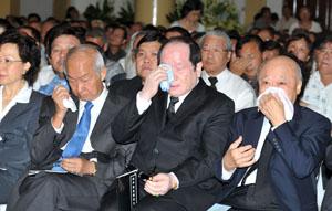 ngan ching wen memorial chinese leaders crying