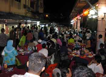 anwar ceramah disrupted by cops swak