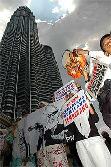 petrol price hike protest 2 100306 klcc tower