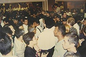 apcet ii hearing mob photos 100306 confront