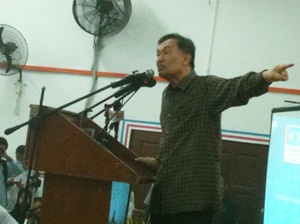 anwar ibrahim at ampang ceramah may 2011 2