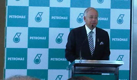 Najib kongsi pengalaman jadi pekerja Petronas