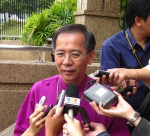 christian leaders meet najib abdul razak 120511 bishop ng moon hing with reporters