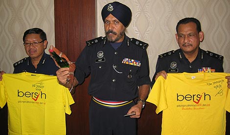 Aktivis lantang kritik ketua polis KL ditahan
