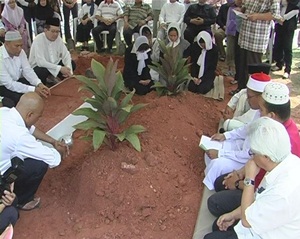 raja aziz addruse funeral 4