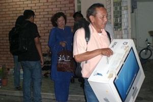 iMac computer seized lillian chan tweet twitter penang front
